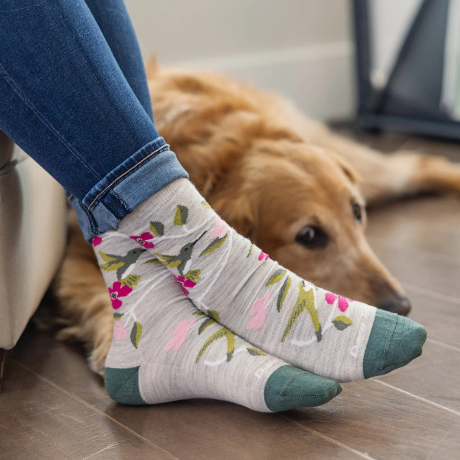 Women's Birds of a Feather Crew Lightweight Lifestyle Sock | 6121