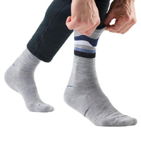 Smartwool Run Cold Weather Targeted Cushion Horizons Crew Socks in Light Gray, alternate view