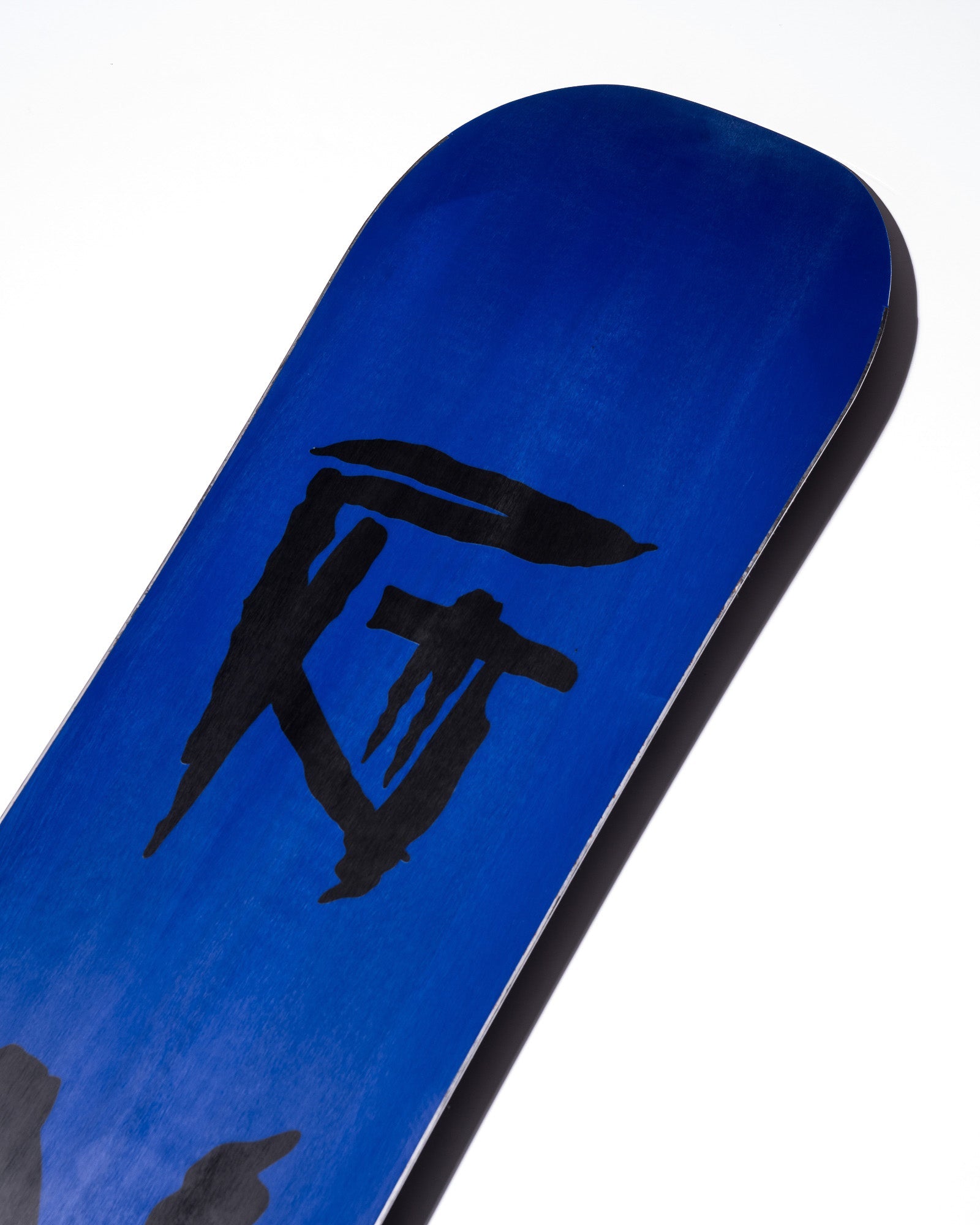 GNU Banked Country snowboard detail