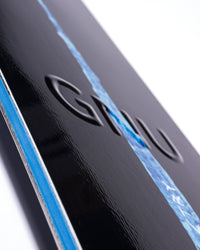 GNU Banked Country snowboard shape detail