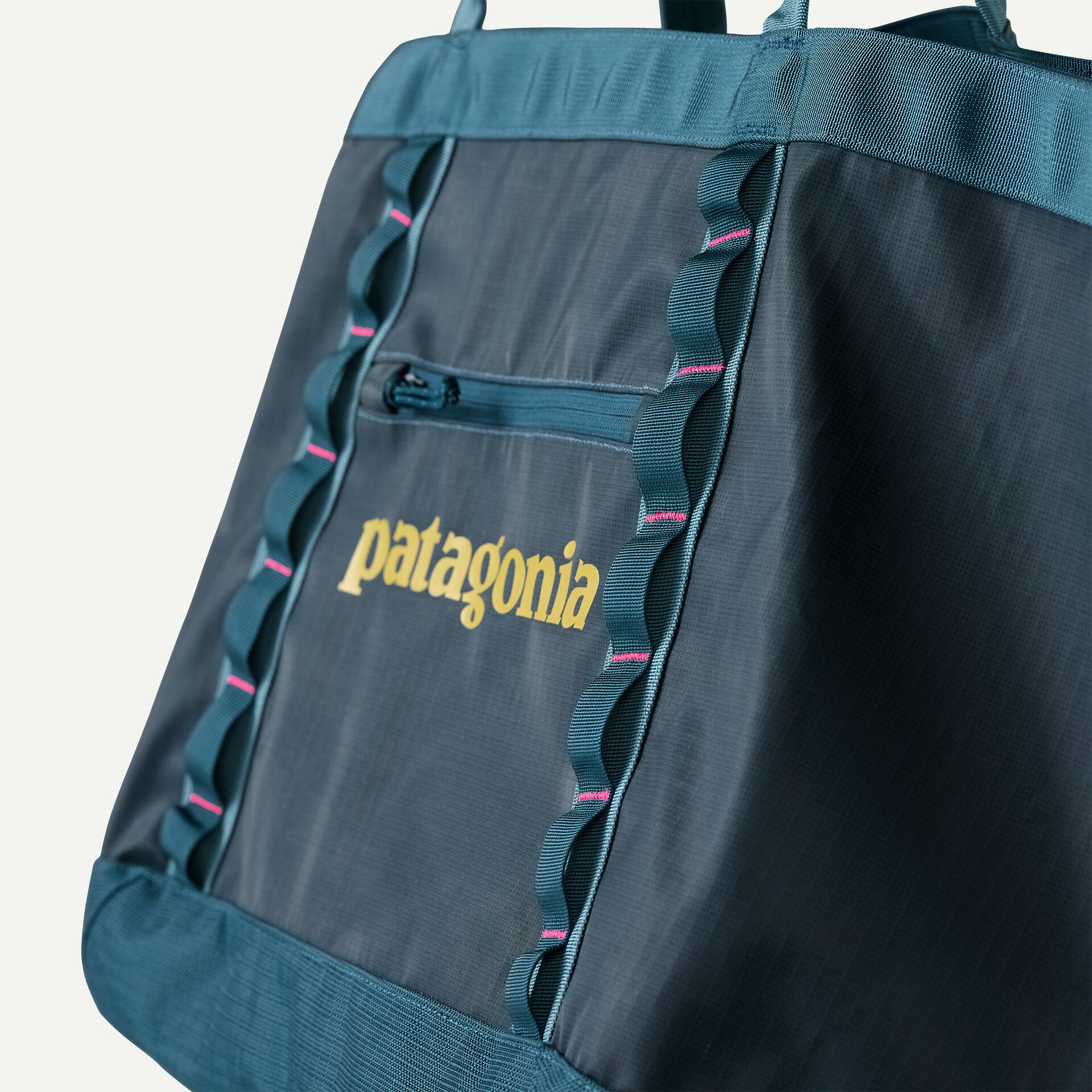 Black Hole® Gear Tote 61L