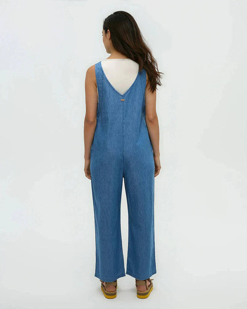 Women's Nova Overall