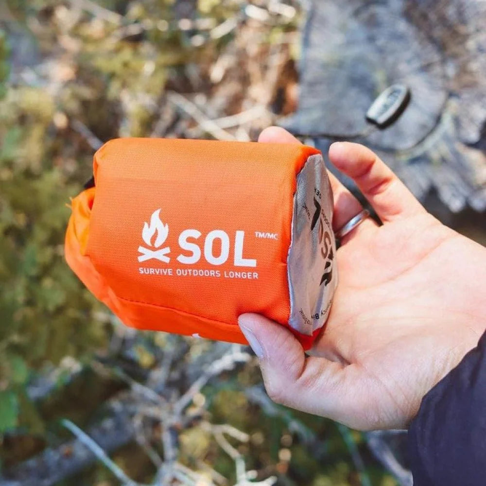 Emergency Bivvy with Whistle and Tinder Cord