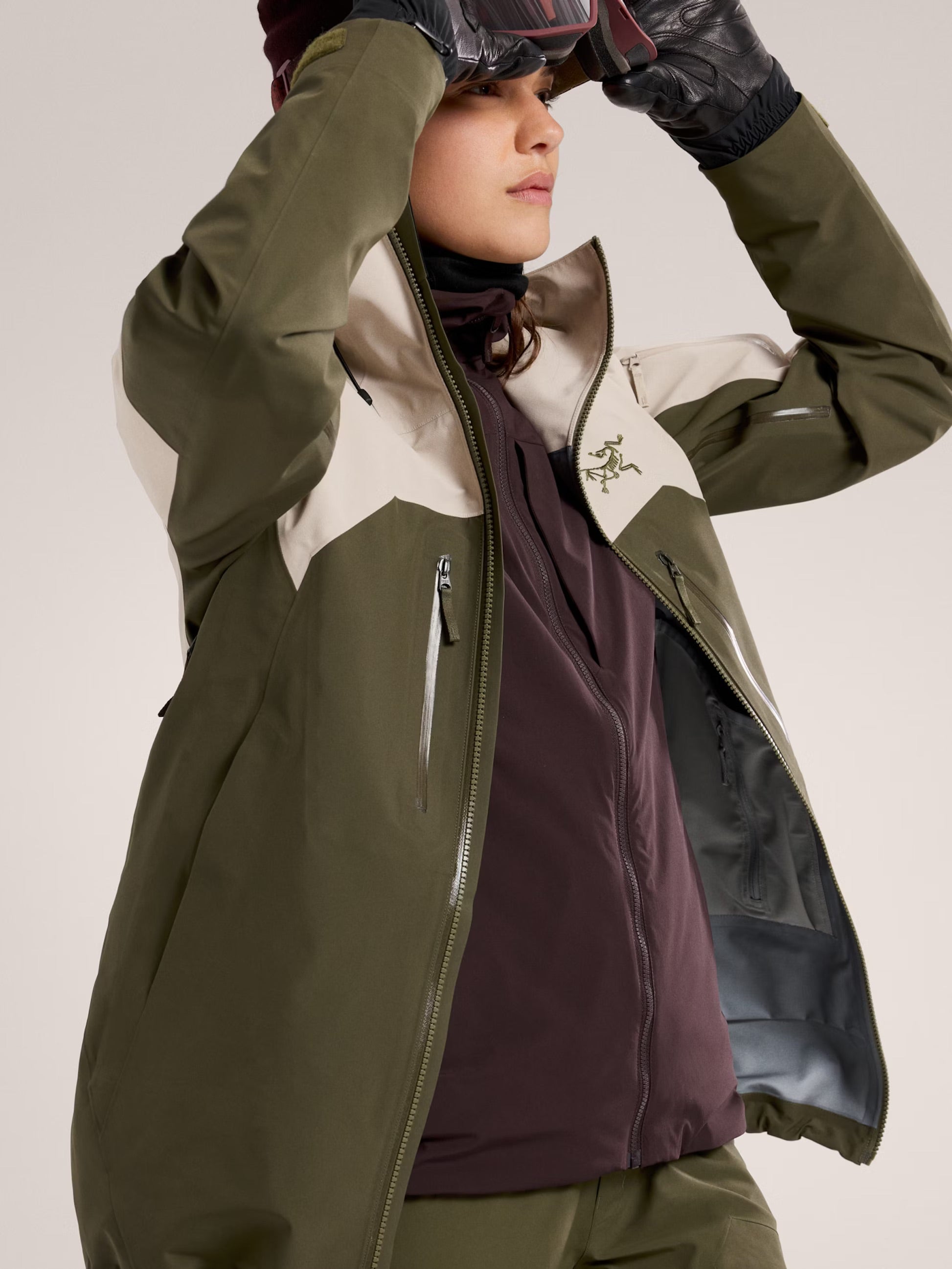 Women's Rush Jacket - One Way Zipper