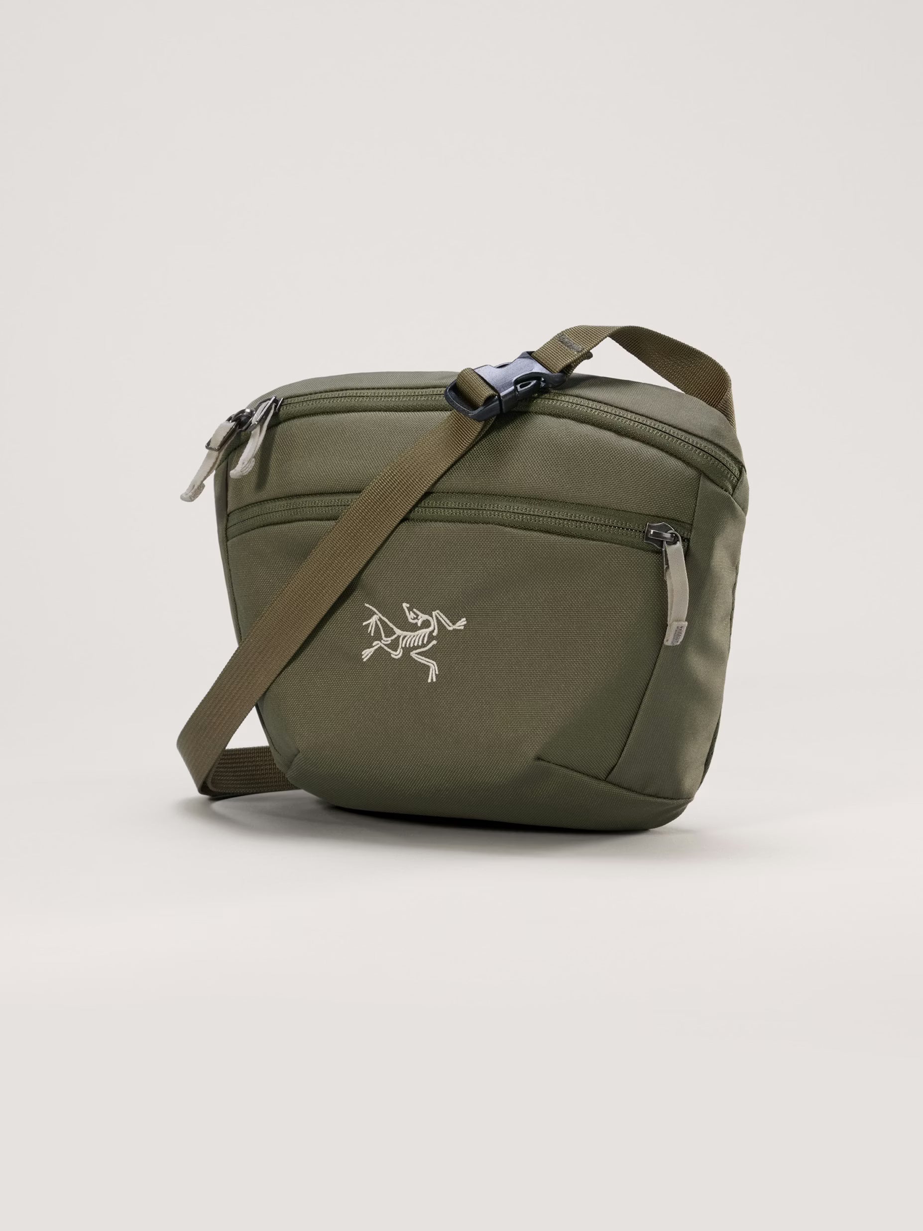 Arc'teryx | Mantis 2 Waist Pack | Mt. Waddington Outdoors Arc'teryx | Mantis 2 Waist Pack | Mt. Waddington Outdoors