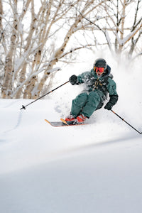 4FRNT Hoji ski in action