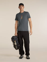 Icebreaker Men's Merino 150 Tech Lite Short Sleeve Tee Bear Tour in Obsidian, graphic detail