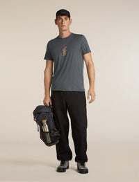 Icebreaker Men's Merino 150 Tech Lite Short Sleeve Tee Bear Tour in Obsidian, graphic detail