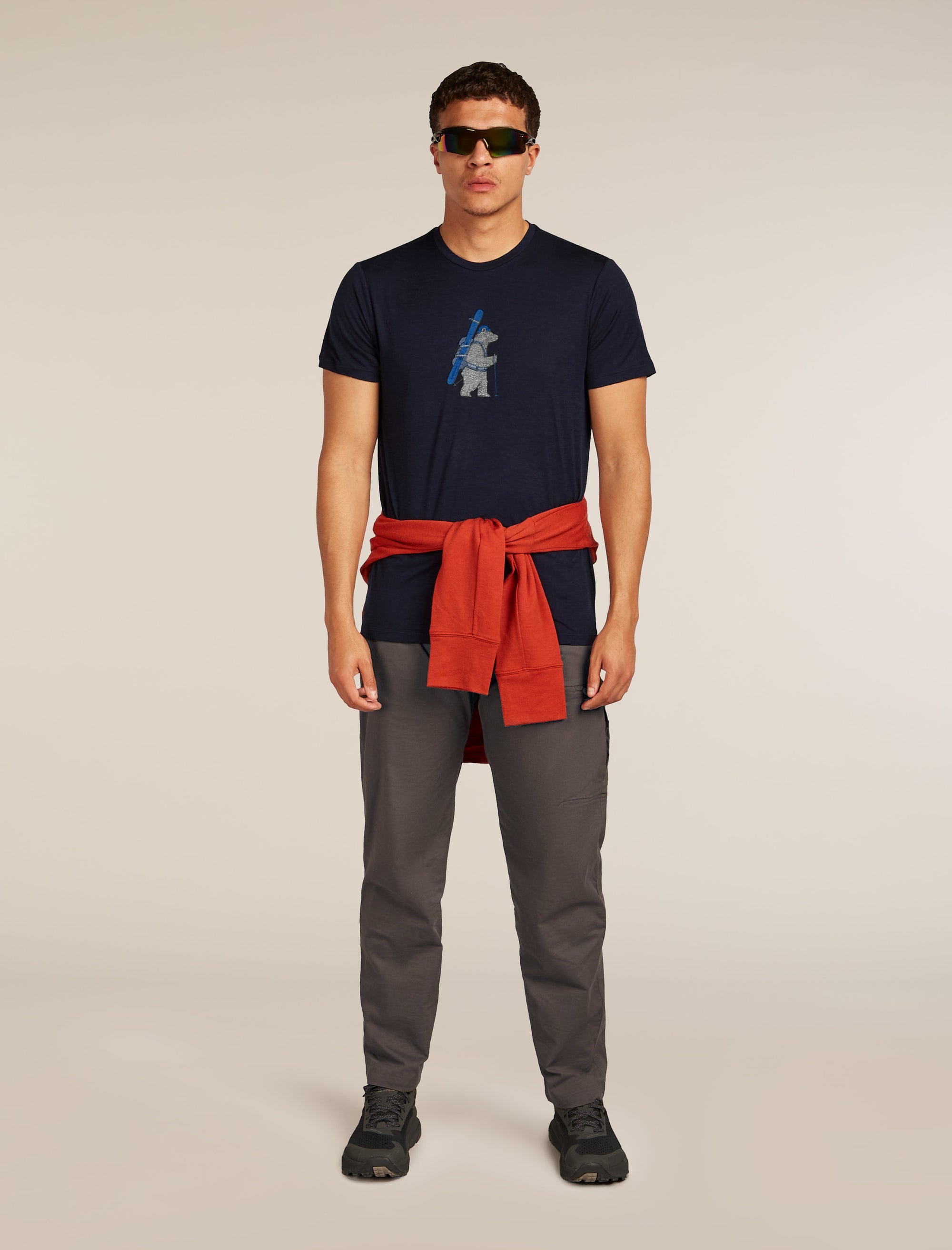 Icebreaker Men's Merino 150 Tech Lite Short Sleeve Tee Bear Tour in Midnight Navy, graphic detail
