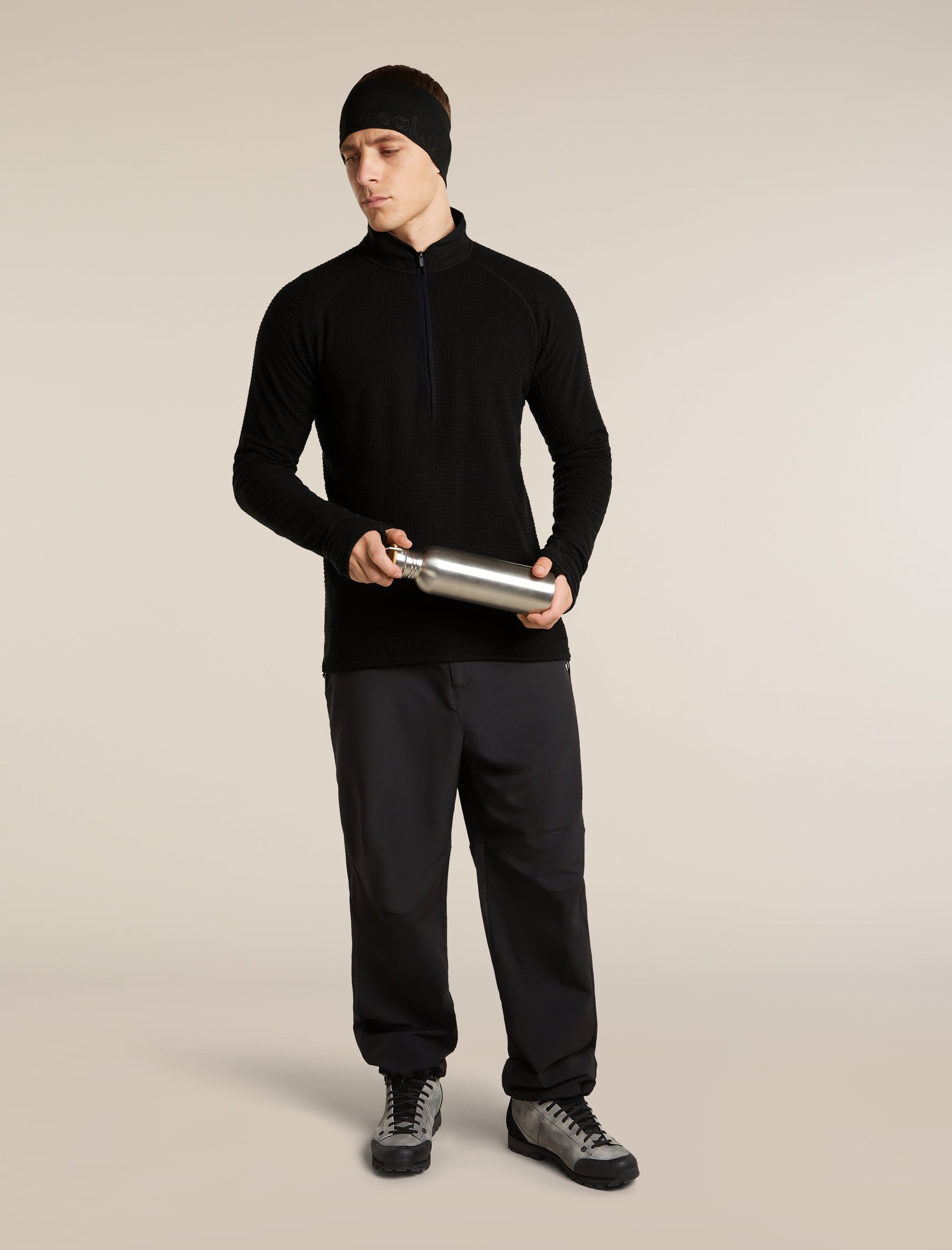 Icebreaker Men's Merino 400 RealFleece Grid Peaksland Long Sleeve Half Zip in Black, detail