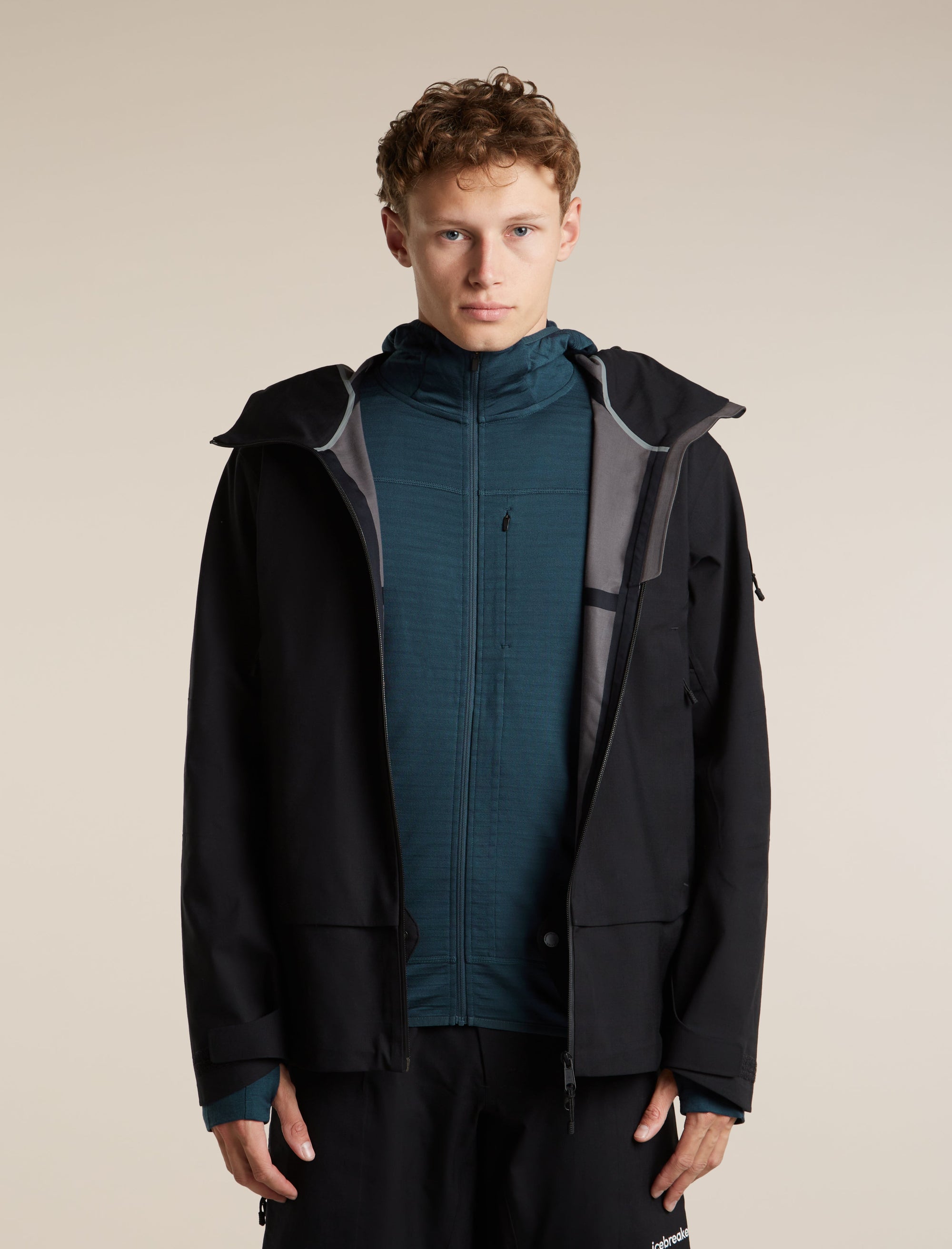 Icebreaker Men's Merino Blend 300 RealFleece Descender Long Sleeve Zip Hoodie in Abyss, worn
