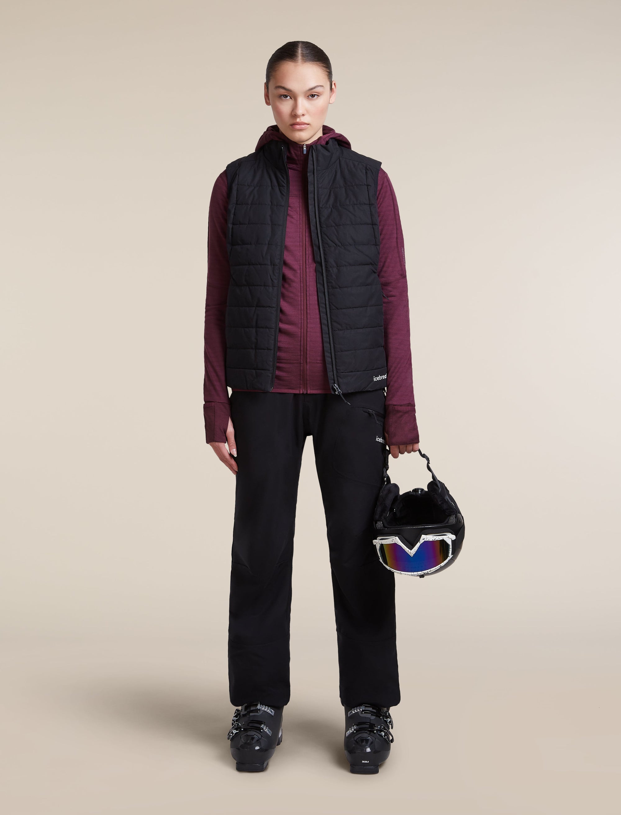 Icebreaker Women's Merino Blend 300 RealFleece Descender Zip Hoodie in Dark Berry, detail