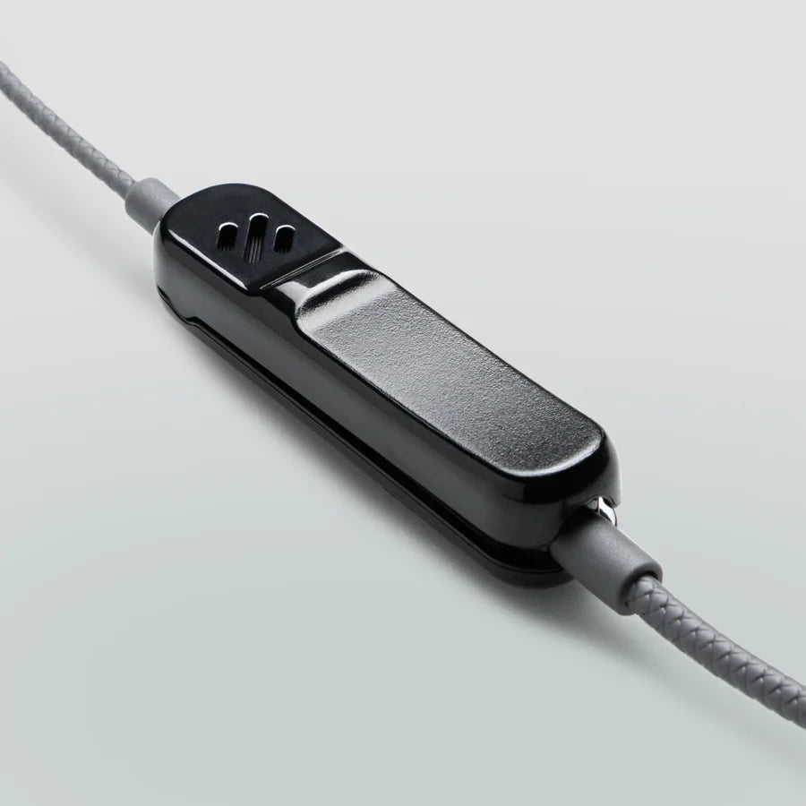 Acoustic Headset for Mountain Radio