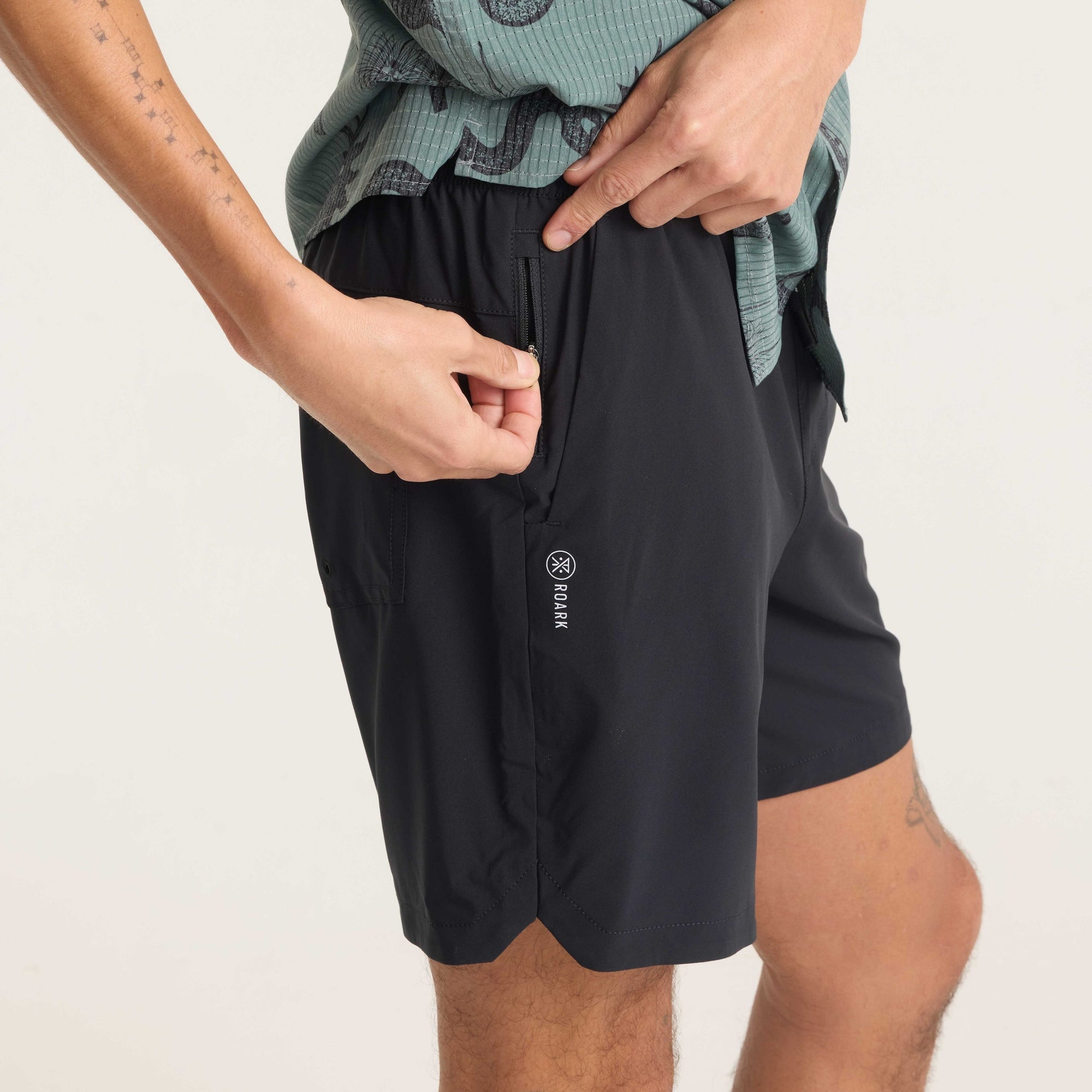 Men's Serrano 7" Short - Black