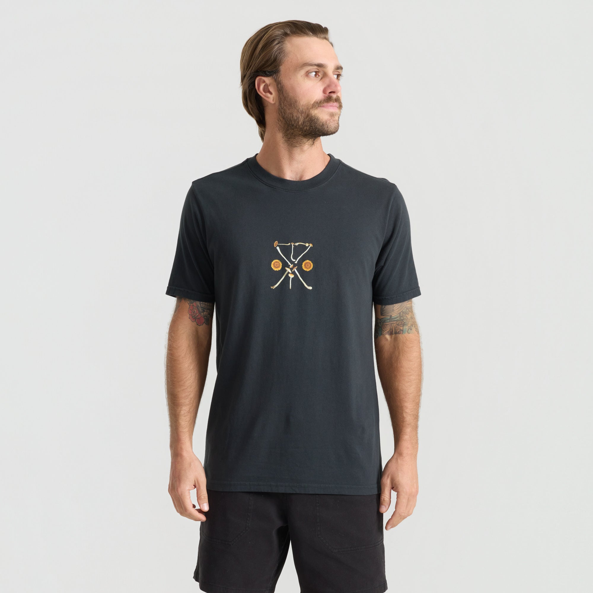 Men’s Yin Yang Forage T-Shirt - Washed Black