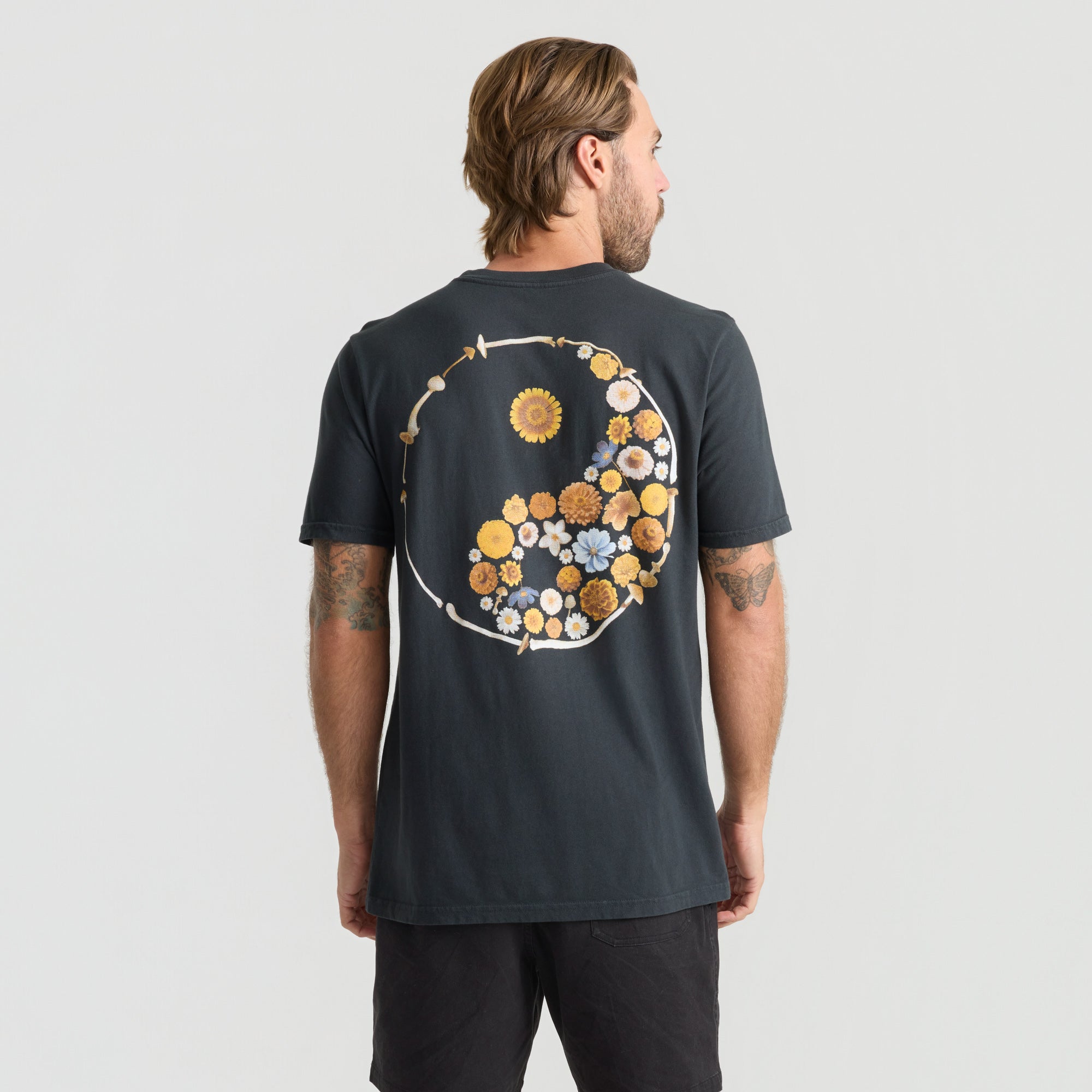 Men’s Yin Yang Forage T-Shirt - Washed Black