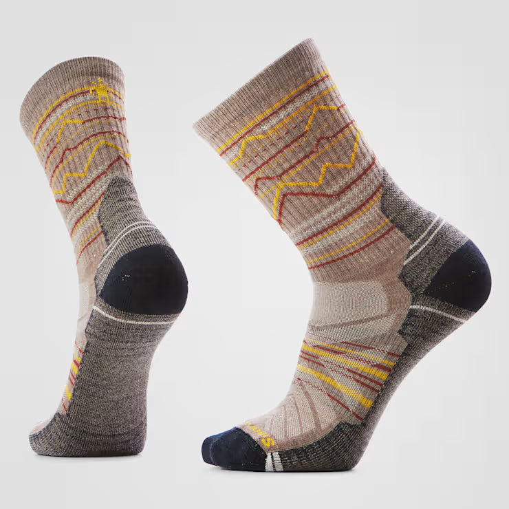 Hike Light Cushion Mountain Range Pattern Crew Socks