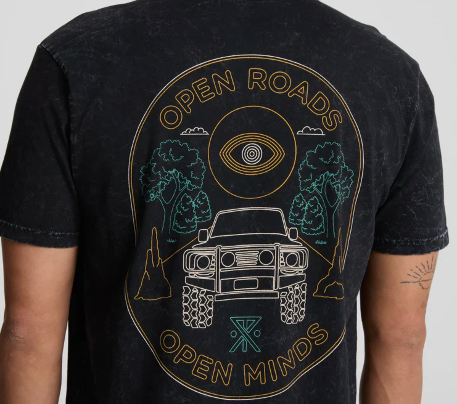 Men’s Open Roads Open Minds Tee