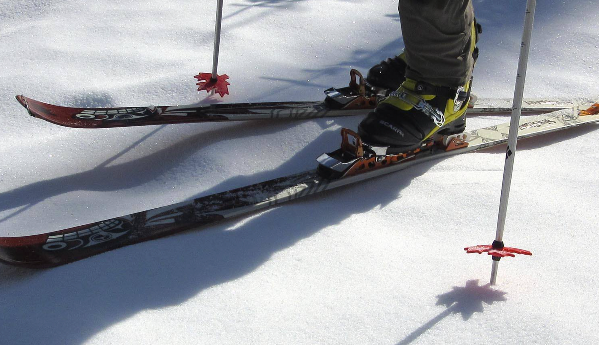 Maple Leaf Pole Basket