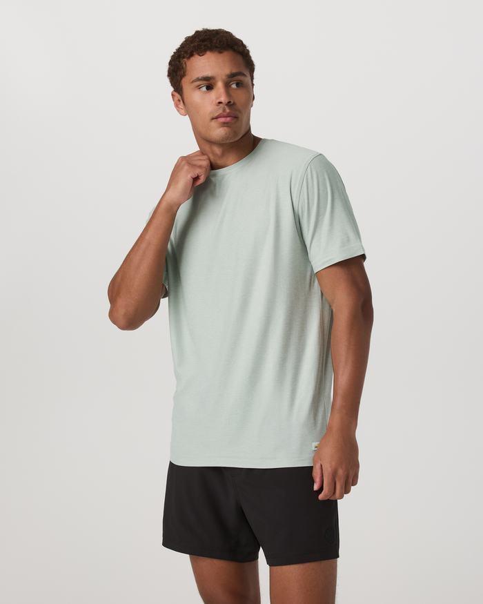 Vuori Strato Tech Tee in Storm Blue Heather, front