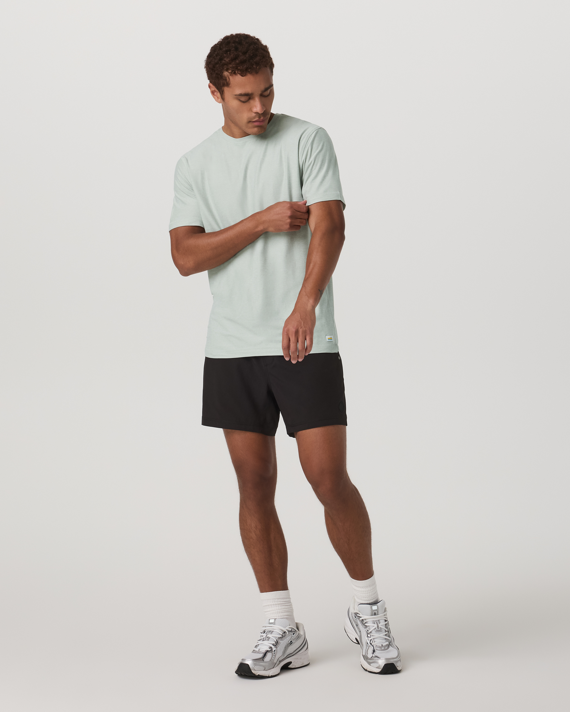Vuori Strato Tech Tee in Storm Blue Heather, full