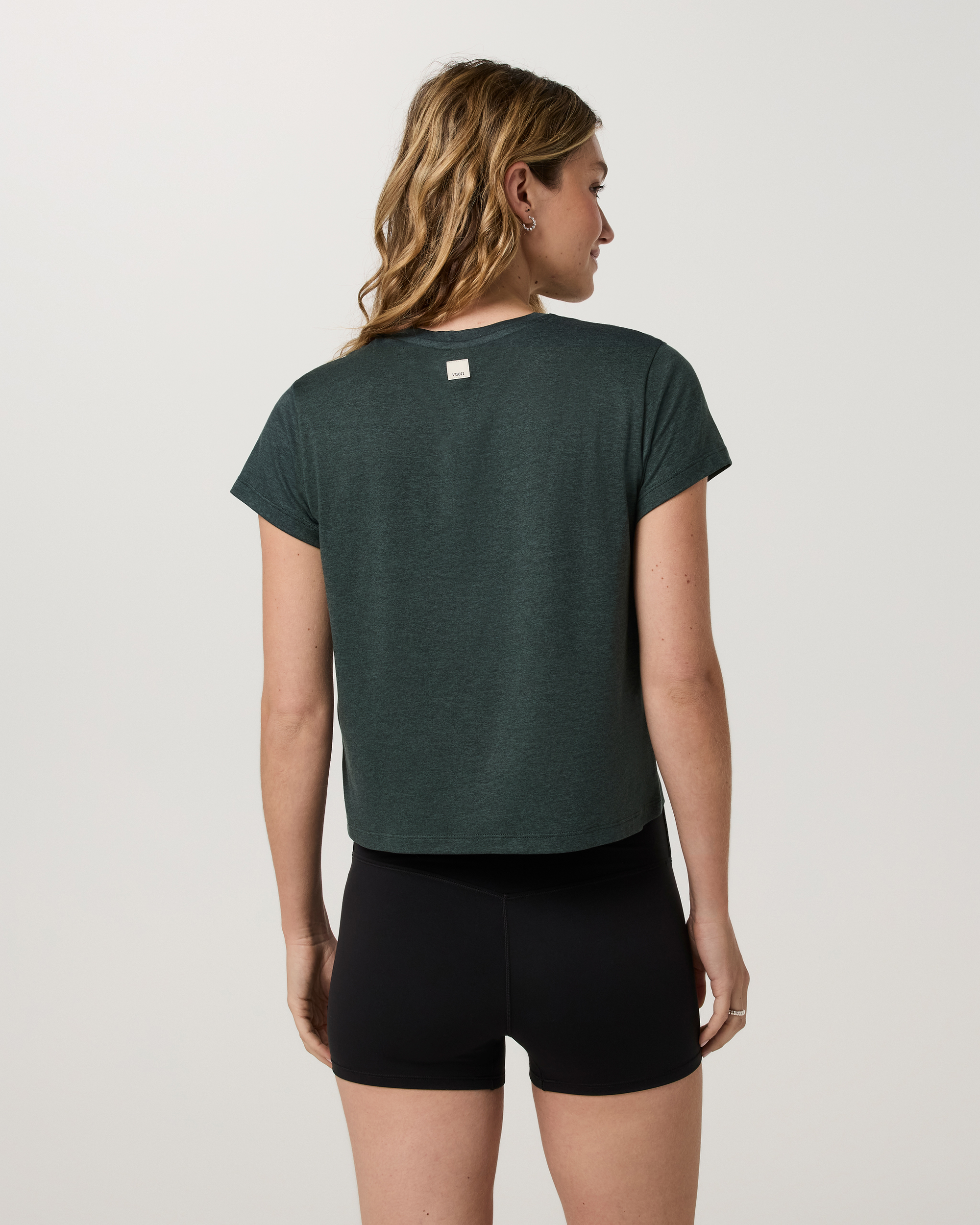 Vuori Energy Classic Tee - Hemlock Heather, back