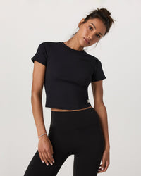 Vuori Pose Fitted Tee in Black, front