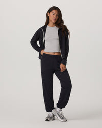 Vuori Halo Modern Sweatpant in Solid Black, full