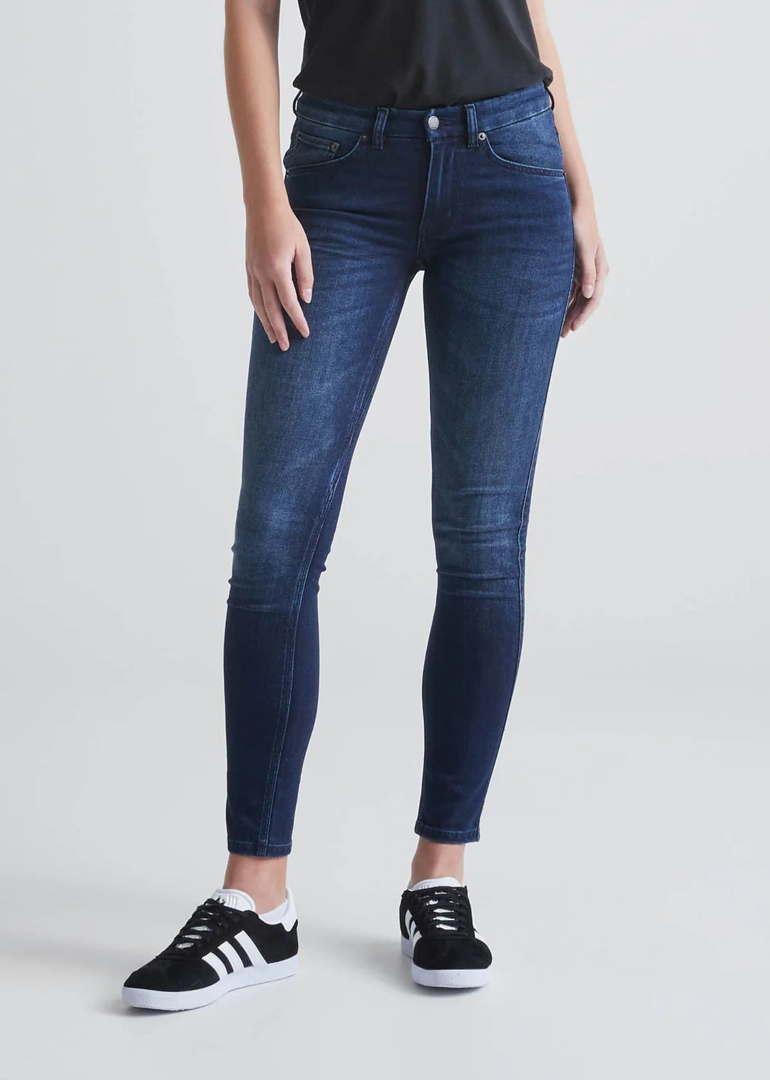 Women's Performance Denim Mid Rise Skinny