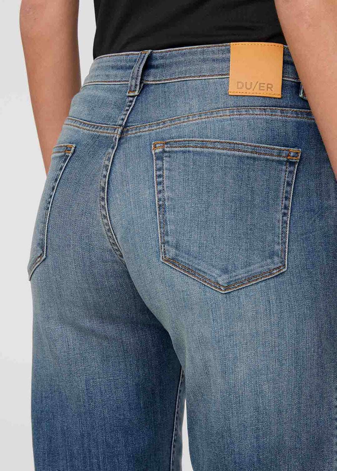 Women’s Performance Denim Mid Rise Straight