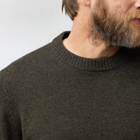 Fjällräven Men's Övik Round-neck Sweater, Dark Olive — detail