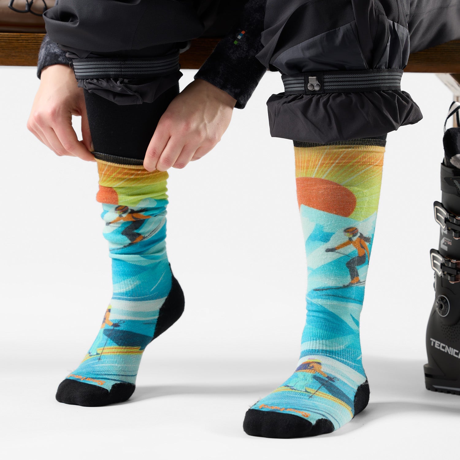 Women's Ski Targeted Cushion Steep Days Print OTC Socks in Serene Blue, detail